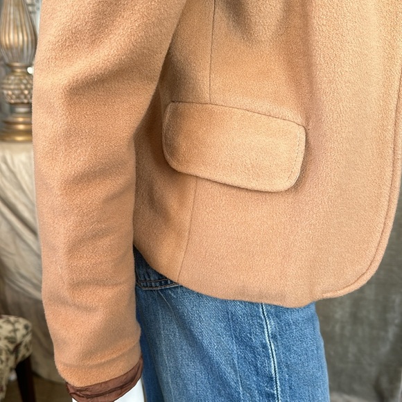 Vintage Camel Wool cashmere lined Jacket XS Fitted snuggly Very warm No closure - Picture 14 of 15